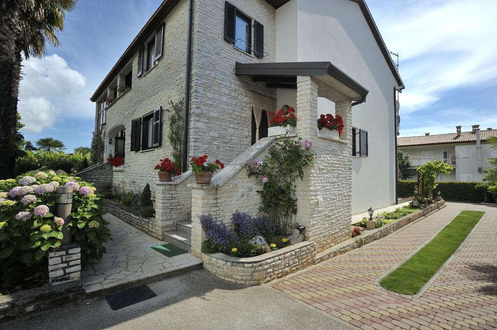 Apartmani Villa Otilija Poreč Exteriör bild