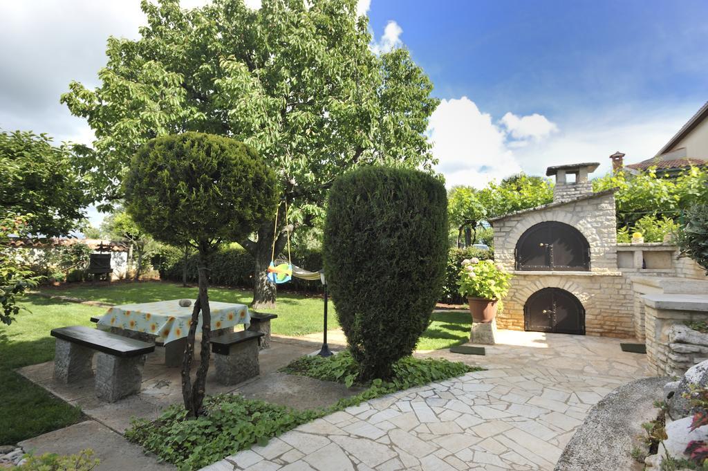 Apartmani Villa Otilija Poreč Exteriör bild
