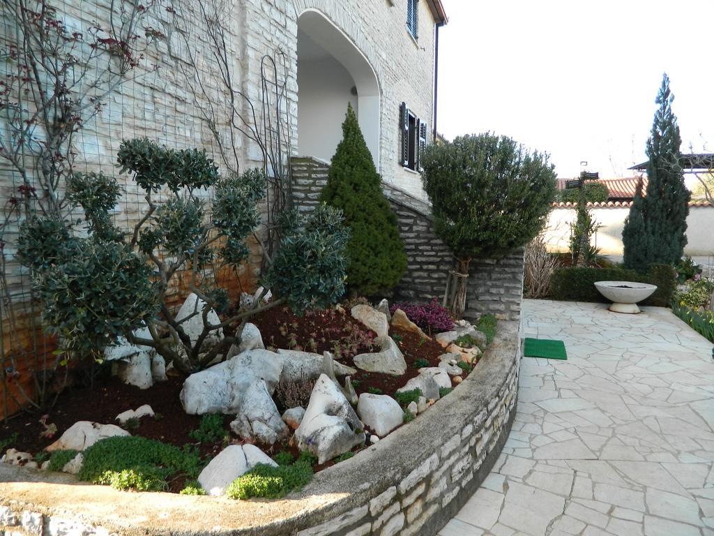 Apartmani Villa Otilija Poreč Exteriör bild