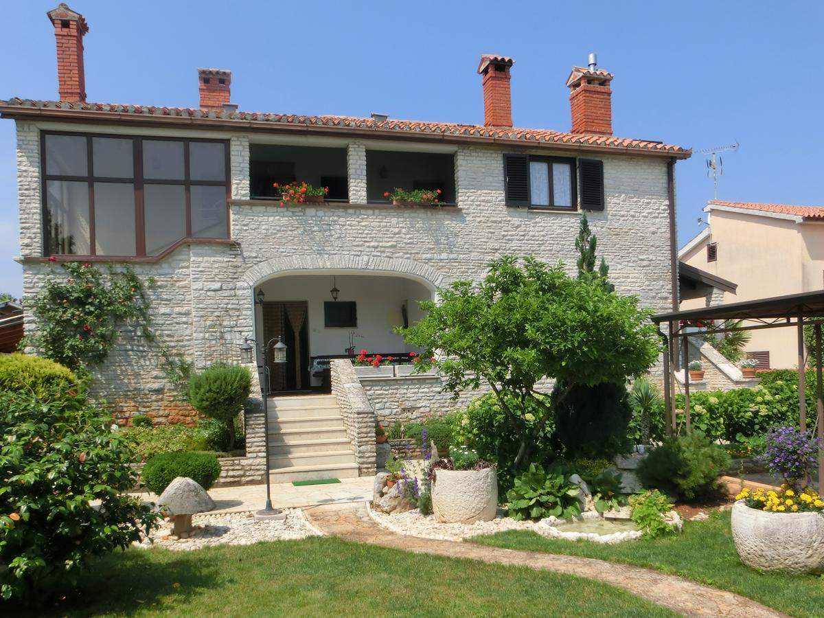 Apartmani Villa Otilija Poreč Exteriör bild